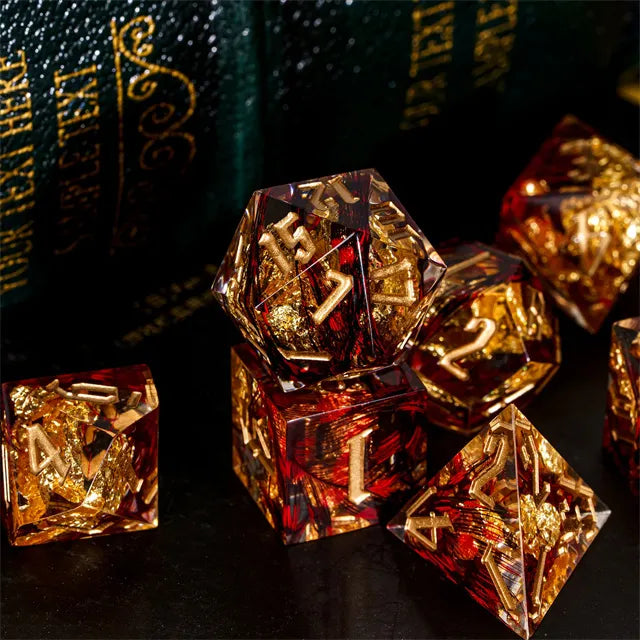 Handmade sharp edge Feather&Goldfoil DND Dice