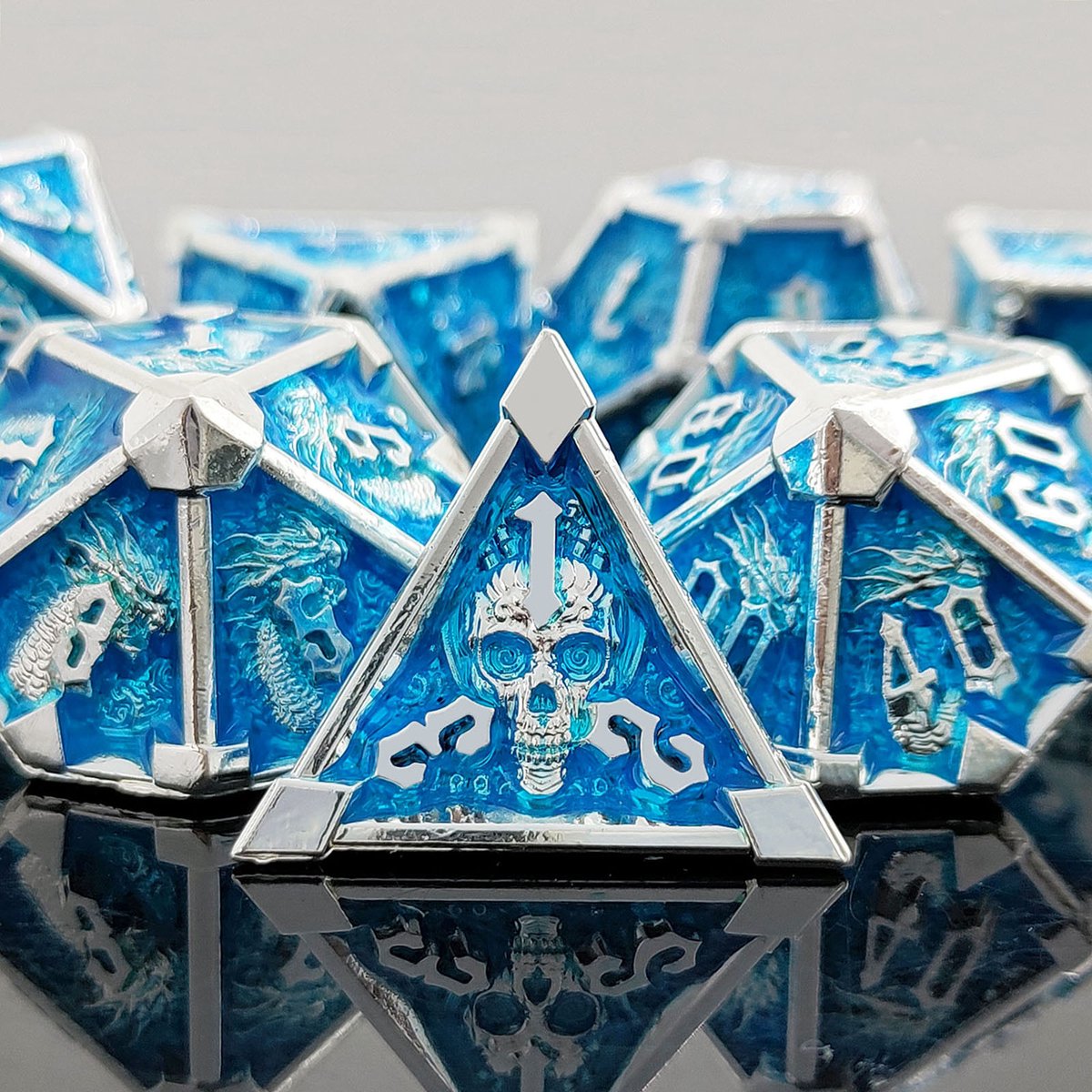 Metal dice set Demon skull