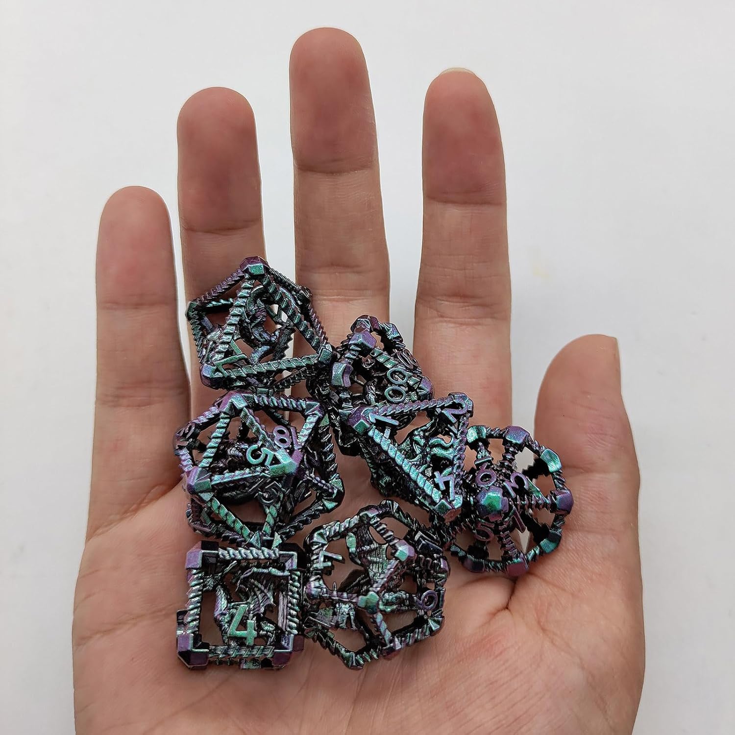 Hollow dragon metal dice set